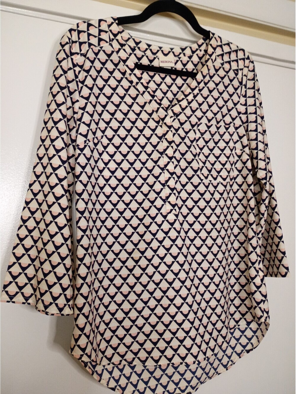 Merona Small Navy Peach Geometric Print 3/4 Sleeve Blouse - Picture 5 of 11